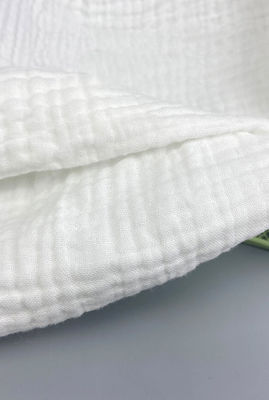Dreilagiger 100% Baumwollgaze-Stoff, hautfreundliche Baby-Gaze-Swaddle-Decke