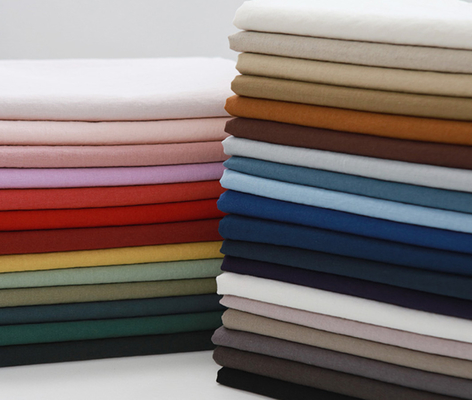 Hoher Festigkeits-Körper nachgemachtes der Tencel-Baumwollhemd-Gewebe-färbte zufälliger Kleidungs-40sX40s 185GSM