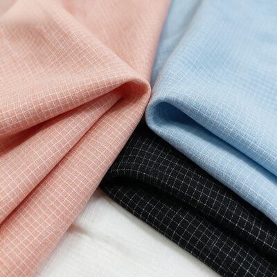 195 gm Garne mit 68% Polyester, 30% Rayon und 2% Spandex für Uniformen