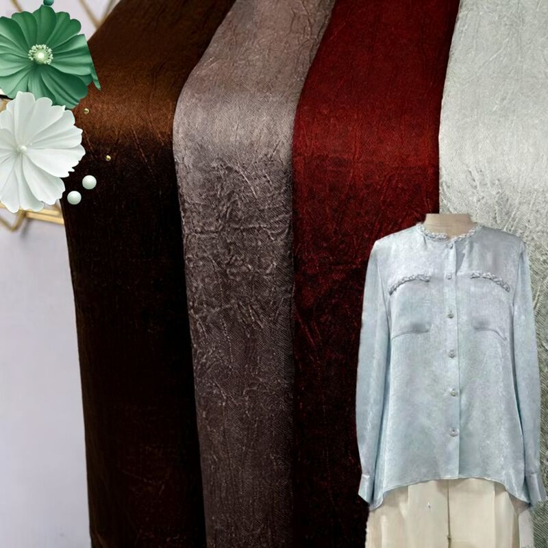 110 g/m² Satin-Crinkle-Stoff – leichtes seidenartiges Polyester mit Crinkle-Textur für elegante Kleider