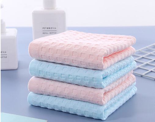 Klares Baumwolljacquardwebstuhl-Gewebe des Muster-Krepp-100 drei Schichten